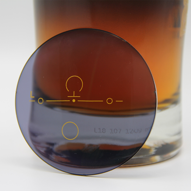 Lente progressiva fotocrômica 1.56 HMCSHMC